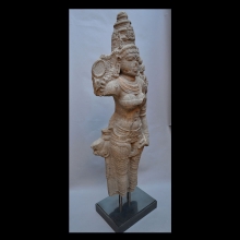 large-granite-statue-of-the-goddess-lakshmi_x5896c