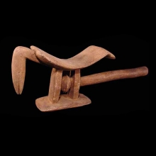 a-beautiful-senufo-wooden-neckrest-in-the-form-of-a-stylized-bird_t5455b