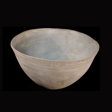 an-indo-iranian-pottery-vessel_x1287b