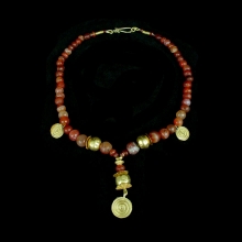 an-indus-valley-necklace-comprising-ancient-carnelian-and-gold_x8379a