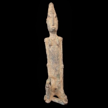 dogon-bronze-figure-of-a-seated-female_t6163a