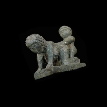 finely-carved-green-stone-couple-in-symplegma_a2453b