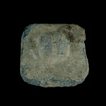 indus-valley-lead-seal-with-zebu-bull-and-script_x8882c