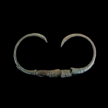 iron-age-bronze-torque-4th-1st-century-bc-cambodia_x4318b