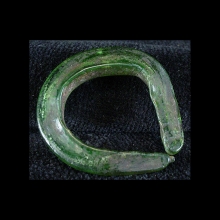 majapahit-greenish-glass-earring_x5699b