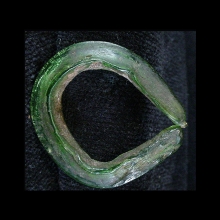 majapahit-greenish-glass-earring_x5699c