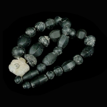 persian-jet-bead-necklace_x8203c