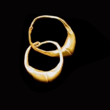 two-parthian-gold-earrings_08711a