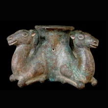 western-asiatic-bronze-standard-finial,-solid-cast-in-the-form-of-four-camel-pro-tomes_x8321b